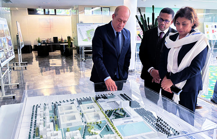 Madagascar : Visite de M. Johary Hoela Rajobson